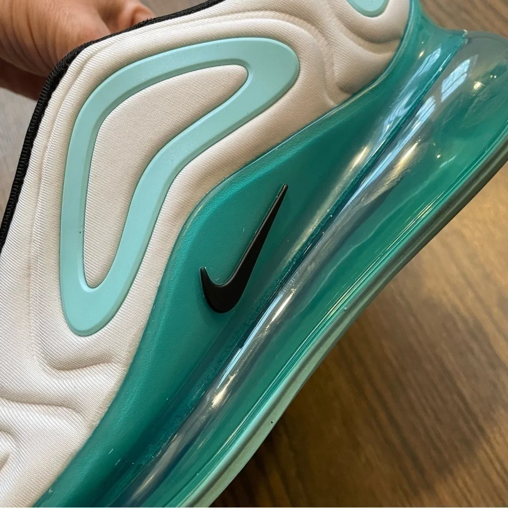 Nike Air Max 720 